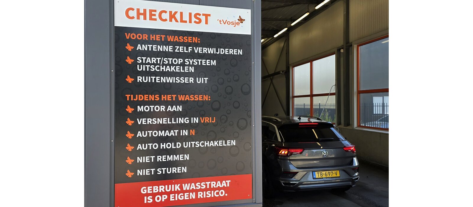 Hoe rijd je door de wasstraat?
